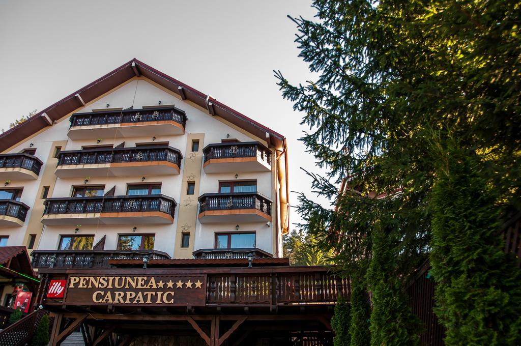 Hotel Carpatic à Predeal Extérieur photo
