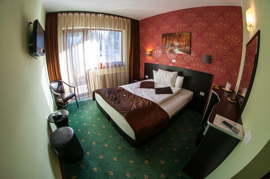 Hotel Carpatic à Predeal Chambre photo