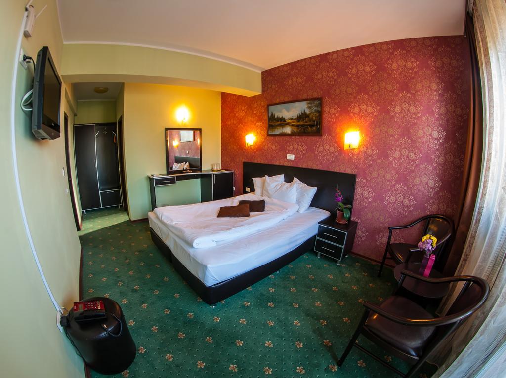 Hotel Carpatic à Predeal Chambre photo