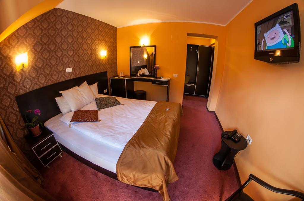 Hotel Carpatic à Predeal Chambre photo