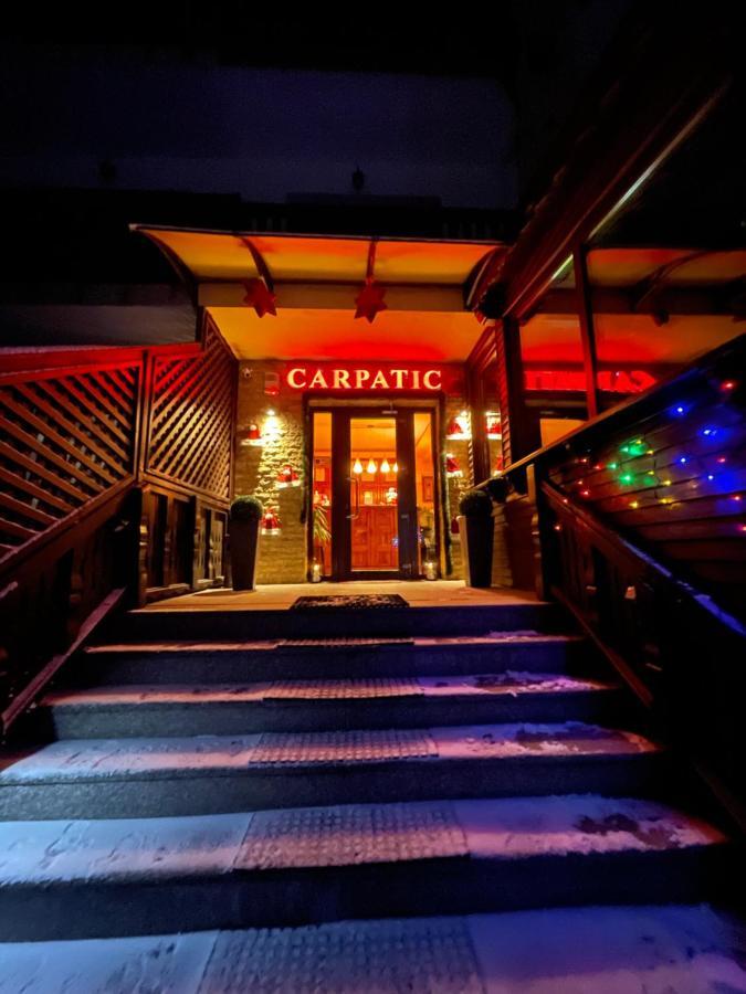 Hotel Carpatic à Predeal Extérieur photo